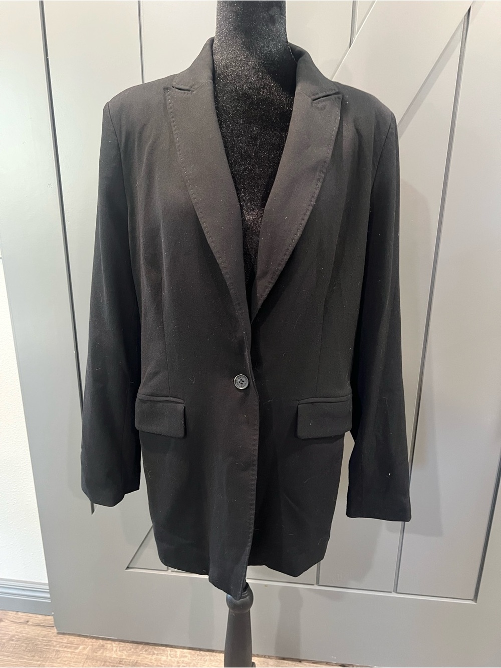 Vince Camuto Black Single-Button Notched Blazer